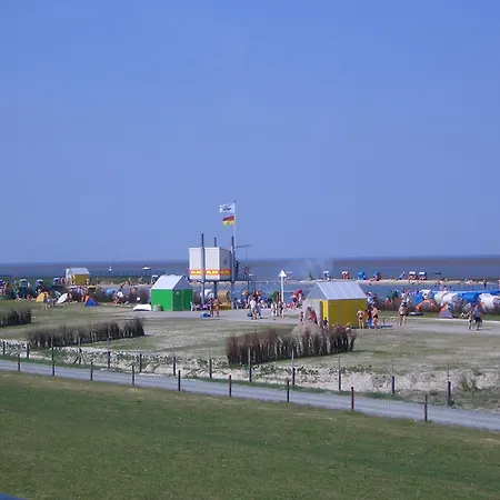 Zum Leuchtturm Holiday home *